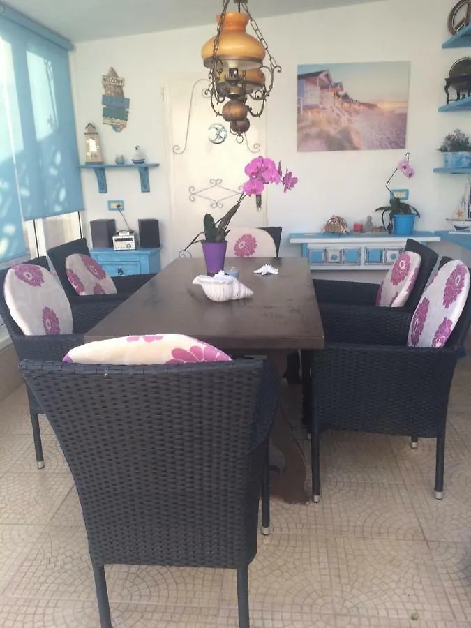 Homestay Private Room In Bungalow Miraverde Costa Adeje